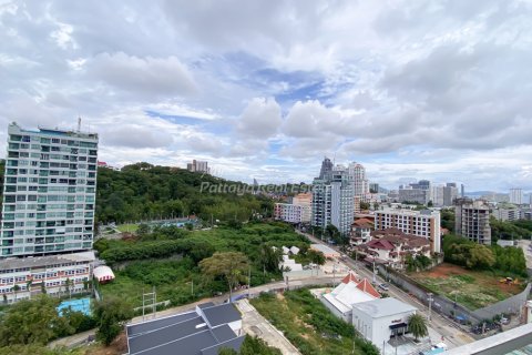 Studio in the Condo in Bang Lamung, Thailand  № 254854 - photo 14