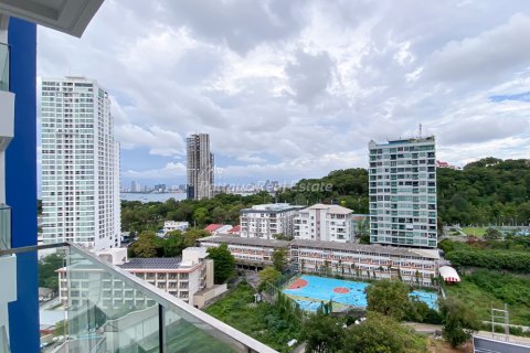 Studio in the Condo in Bang Lamung, Thailand  № 254854 - photo 12