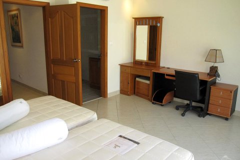 Casa de 2 dormitorios en Pattaya, Tailandia № 243257 - foto 8