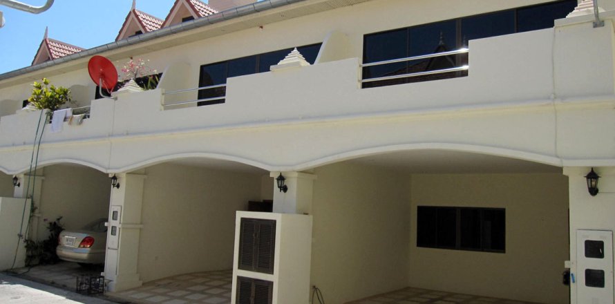 Casa de 2 dormitorios en Pattaya, Tailandia № 243257