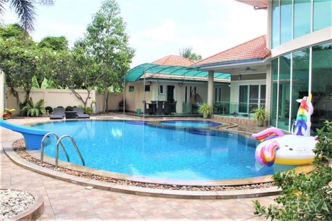 Haus in Pattaya, Thailand 4 Schlafzimmer № 243154 - Foto 5