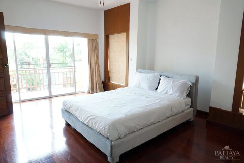 Casa de 3 dormitorios en Pattaya, Tailandia № 243136 - foto 13