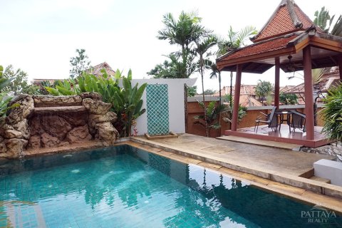 Casa de 3 dormitorios en Pattaya, Tailandia № 243136 - foto 5