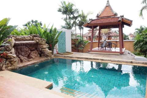 Casa de 3 dormitorios en Pattaya, Tailandia № 243136 - foto 4