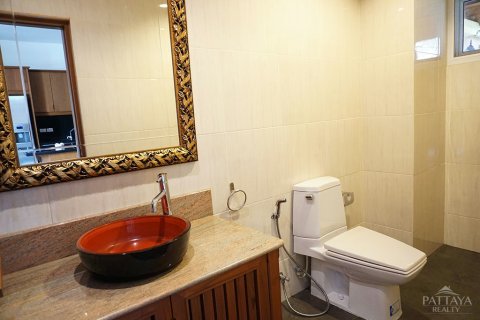 Casa de 3 dormitorios en Pattaya, Tailandia № 243136 - foto 12