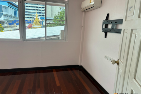 Maison à Bangkok, Thaïlande 4 chambres № 249792