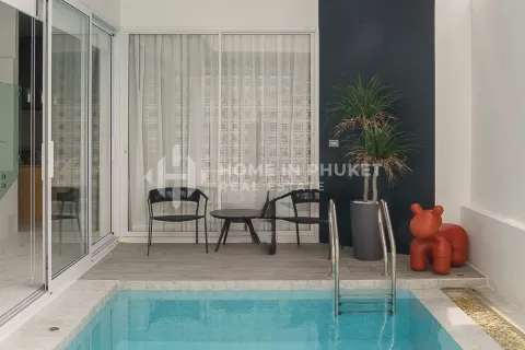 Haus auf Nai Harn Beach, Thailand 3 Schlafzimmer № 131617