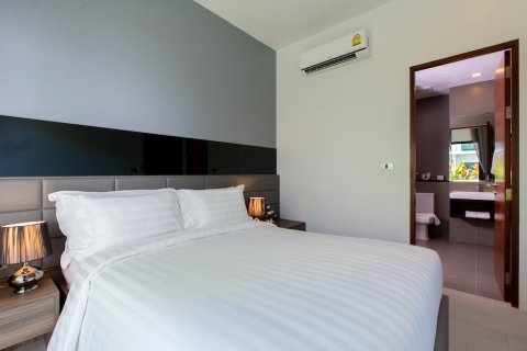 Eigentumswohnung auf Nai Harn Beach, Thailand, 1 Schlafzimmer № 241988 - Foto 8