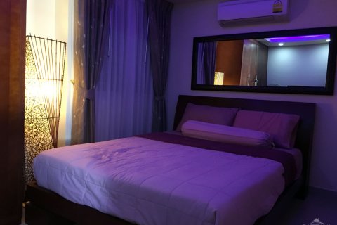 Condominio de 2 dormitorios en Pattaya, Tailandia № 242329 - foto 9