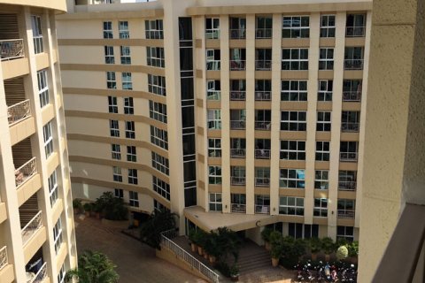 Condominio de 2 dormitorios en Pattaya, Tailandia № 242329 - foto 16