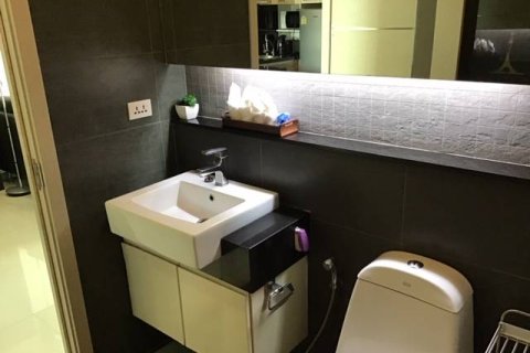 Condo in Pattaya, Thailand, 2 bedrooms in Apus № 243404