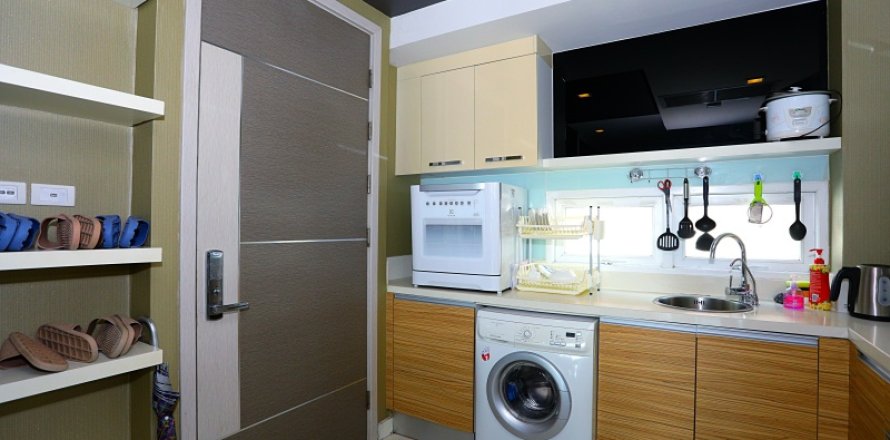 Condominio de 3 dormitorios en Pattaya, Tailandia en Apus  № 243415