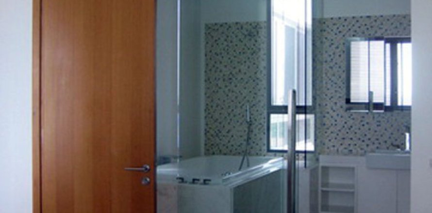 Condominio de 2 dormitorios en Pattaya, Tailandia № 243027
