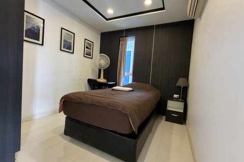 Apartamento de 2 dormitorios en Pattaya, Tailandia № 255065 - foto 12