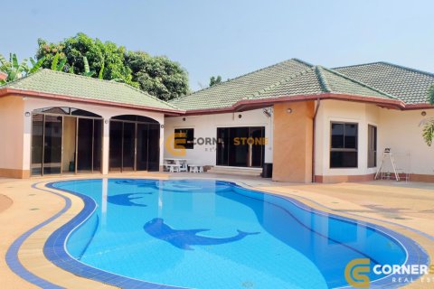 Estudio en Pattaya, Tailandia № 243658