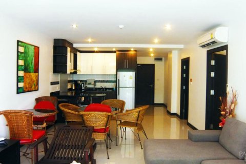 Condo in Pattaya, Thailand, 2 bedrooms  № 242242 - photo 7