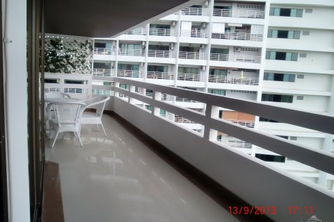 Condominio de 2 dormitorios en Jomtien Beach, Pattaya, Tailandia № 242135 - foto 13
