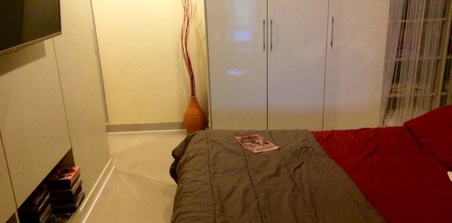 Condominio de 1 dormitorio en Pattaya, Tailandia № 242279