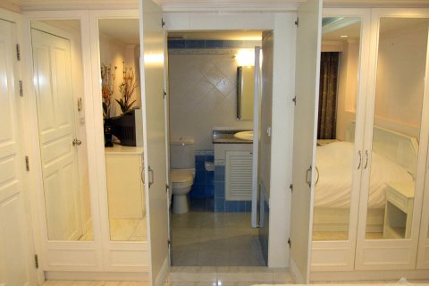 Condo in Pattaya, Thailand, 1 bedroom № 242631 - photo 10