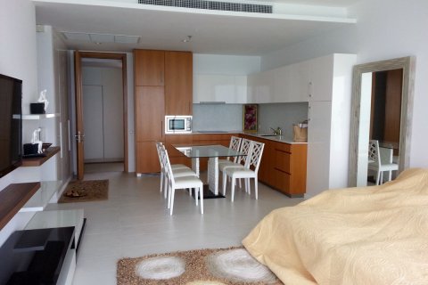 Condominio de 2 dormitorios en Pattaya, Tailandia № 243005