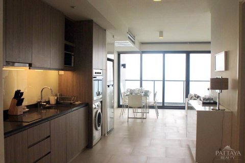 Condominio de 2 dormitorios en Pattaya, Tailandia № 242217 - foto 2