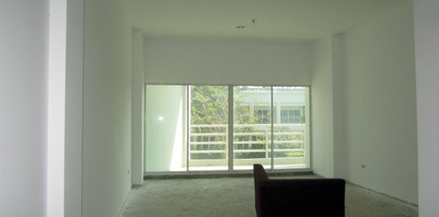 Studio in the Condo on Jomtien Beach, Pattaya, Thailand № 242866