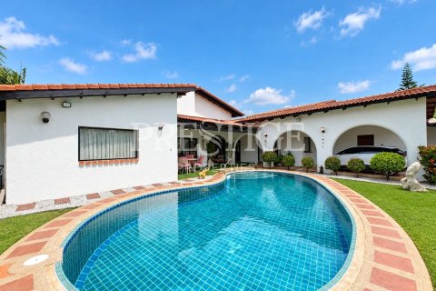 House in Pattaya, Thailand 3 bedrooms № 249985