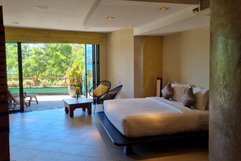 Condominio de 2 dormitorios en Kata, Tailandia № 241992 - foto 12
