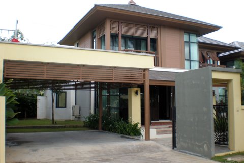 Casa de 3 dormitorios en Pattaya, Tailandia № 243289 - foto 5