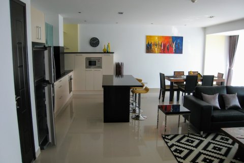 Condominio de 2 dormitorios en Jomtien Beach, Pattaya, Tailandia № 242545 - foto 9