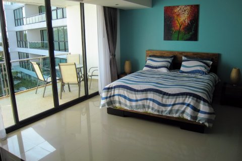 Condominio de 2 dormitorios en Jomtien Beach, Pattaya, Tailandia № 242545 - foto 27