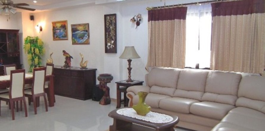 Condominio de 2 dormitorios en Jomtien Beach, Pattaya, Tailandia № 242861