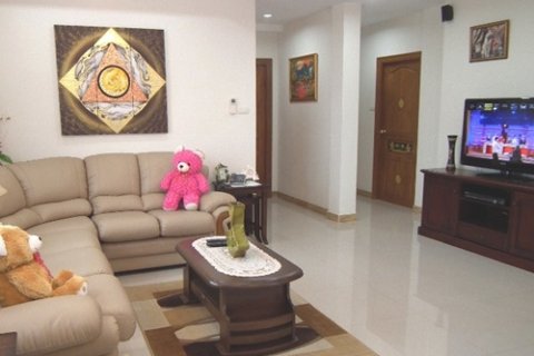 Condominio de 2 dormitorios en Jomtien Beach, Pattaya, Tailandia № 242861 - foto 14