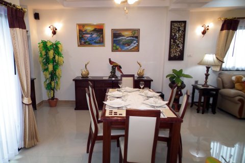 Condominio de 2 dormitorios en Jomtien Beach, Pattaya, Tailandia № 242665 - foto 8