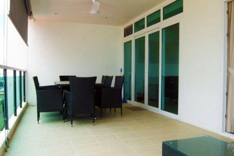 Condominio de 2 dormitorios en Pattaya, Tailandia № 242239