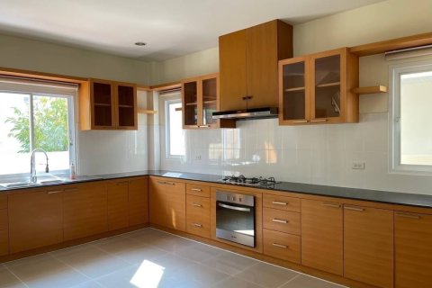 Casa de 3 dormitorios en Pattaya, Tailandia № 243228 - foto 9