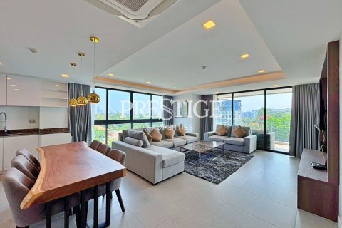 Condo in Pattaya, Thailand, 3 bedrooms  № 250706