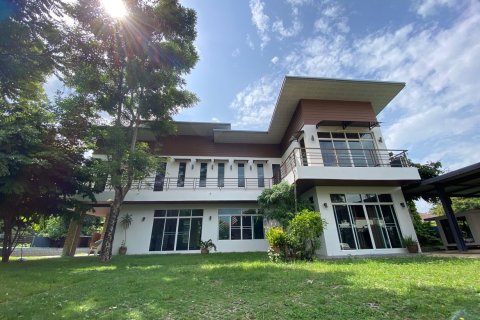 Villa in Chiang Mai, Thailand 3 bedrooms № 244764