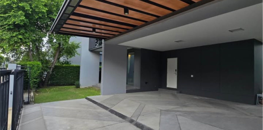 Haus in Bangkok, Thailand 3 Schlafzimmer № 234402