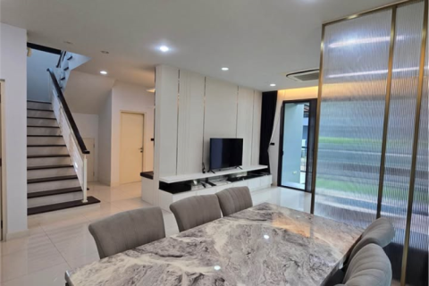 Haus in Bangkok, Thailand 3 Schlafzimmer № 234402 - Foto 5