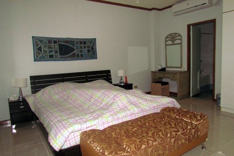 Condominio de 2 dormitorios en Pattaya, Tailandia № 242880 - foto 10