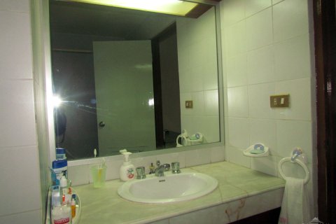 Condominio de 2 dormitorios en Pattaya, Tailandia № 242880 - foto 12