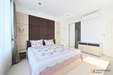 Eigentumswohnung in Bangkok, Thailand, 2 Schlafzimmer  № 248038