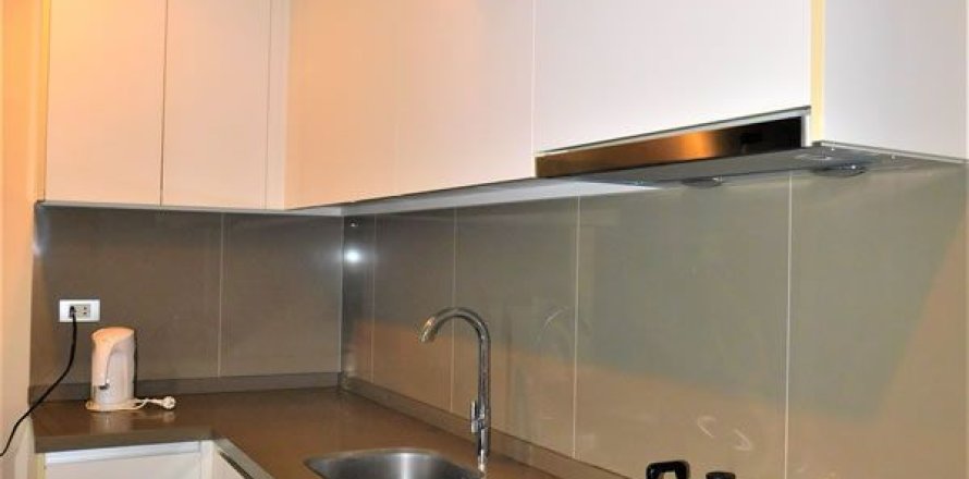 Condo in Pattaya, Thailand, 1 bedroom  № 242474
