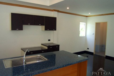 Casa de 3 dormitorios en Pattaya, Tailandia № 243085 - foto 5