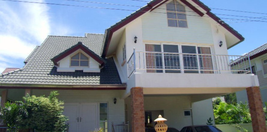 Casa de 3 dormitorios en Pattaya, Tailandia № 243085