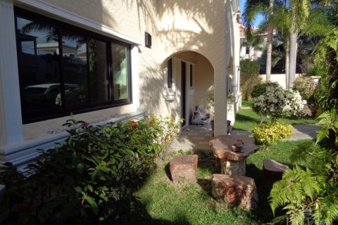 Casa de 3 dormitorios en Pattaya, Tailandia № 243112 - foto 6