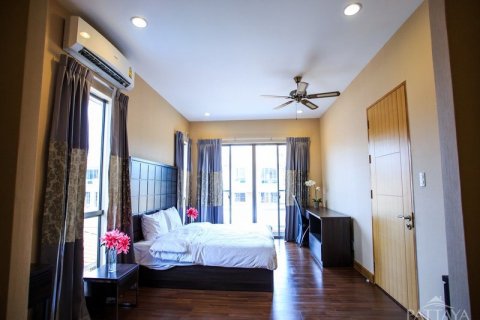 House in Pattaya, Thailand 4 bedrooms № 243126 - photo 20