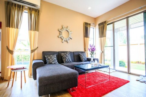 House in Pattaya, Thailand 4 bedrooms № 243126 - photo 8