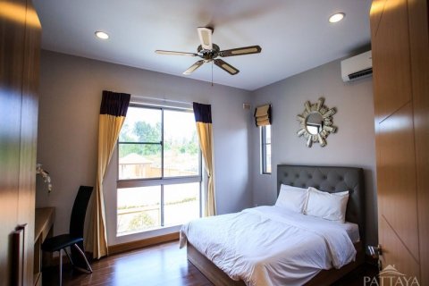 House in Pattaya, Thailand 4 bedrooms № 243126 - photo 17